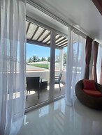 Calypso Beach & Dive Resort