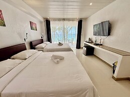 Calypso Beach & Dive Resort