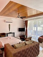 Calypso Beach & Dive Resort