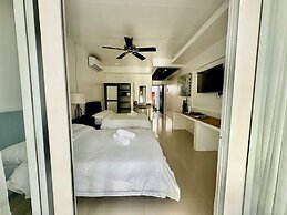 Calypso Beach & Dive Resort