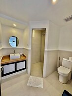 Calypso Beach & Dive Resort