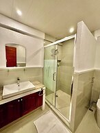 Calypso Beach & Dive Resort