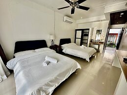 Calypso Beach & Dive Resort