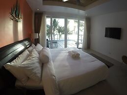 Calypso Beach & Dive Resort