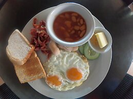 Calypso Beach & Dive Resort