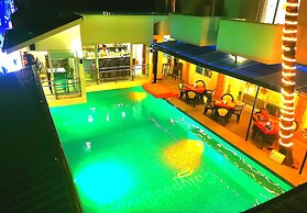 Calypso Beach & Dive Resort