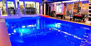 Calypso Beach & Dive Resort