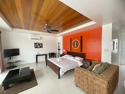 Calypso Beach & Dive Resort