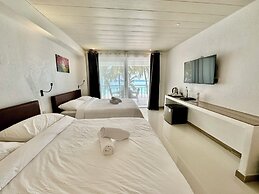 Calypso Beach & Dive Resort