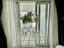 Calypso Beach & Dive Resort