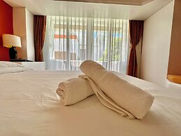 Calypso Beach & Dive Resort