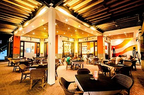 Calypso Beach & Dive Resort