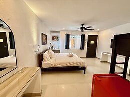 Calypso Beach & Dive Resort