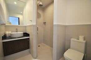 Calypso Beach & Dive Resort