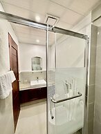 Calypso Beach & Dive Resort