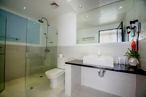 Calypso Beach & Dive Resort