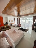 Calypso Beach & Dive Resort