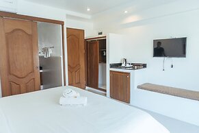 Calypso Beach & Dive Resort