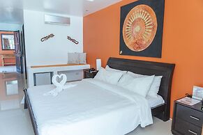 Calypso Beach & Dive Resort