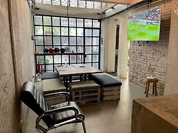 The Packer Lodge - Hostel