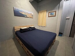 The Packer Lodge - Hostel
