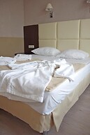 Otel Elisa Inn