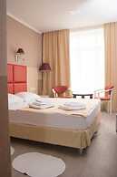 Otel Elisa Inn