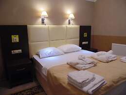 Otel Elisa Inn
