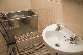 Dotombori Base - Hostel