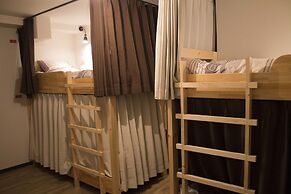 Dotombori Base - Hostel