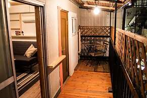 Dotombori Base - Hostel