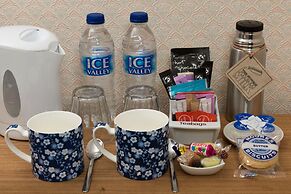 Ammonite Lodge Guest House