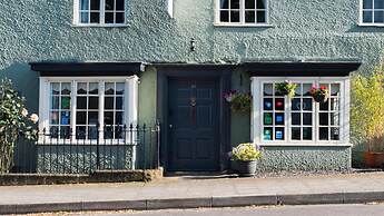 Ammonite Lodge Guest House