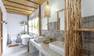 House of Love at Pai