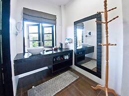 House of Love at Pai