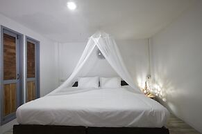 House of Love at Pai