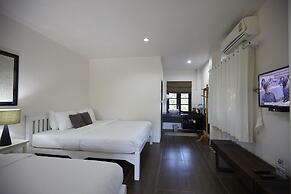 House of Love at Pai