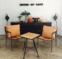 House of Love at Pai