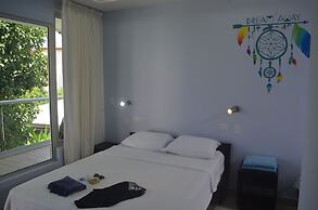 Room2Board Hostel and Surf School