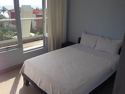 Room2Board Hostel and Surf School