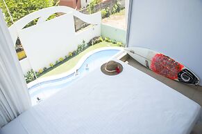 Room2Board Hostel and Surf School