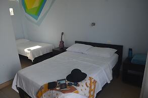 Room2Board Hostel and Surf School