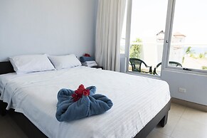 Room2Board Hostel and Surf School