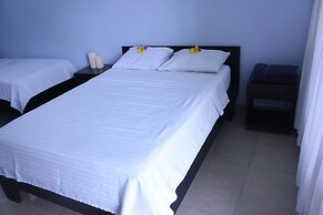 Room2Board Hostel and Surf School