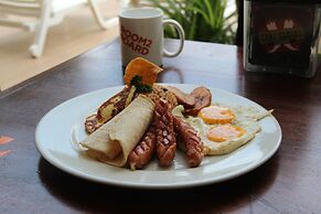 Room2Board Hostel and Surf School