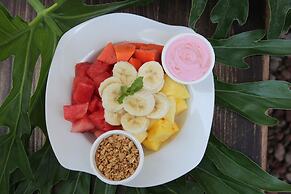 Room2Board Hostel and Surf School