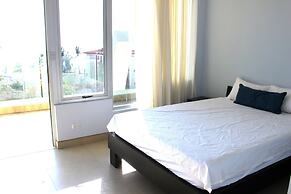 Room2Board Hostel and Surf School