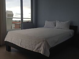 Room2Board Hostel and Surf School