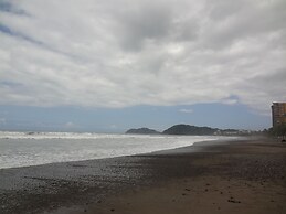 Room2Board Hostel and Surf School