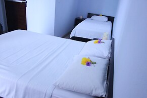 Room2Board Hostel and Surf School